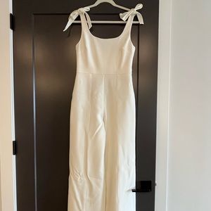 LIKELY White Jumpsuit Size 6 Bridal Bow Shoulders
